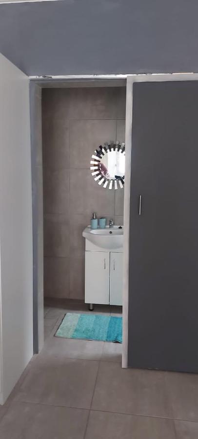Tj Self-Catering Appartement Graaff-Reinet Buitenkant foto