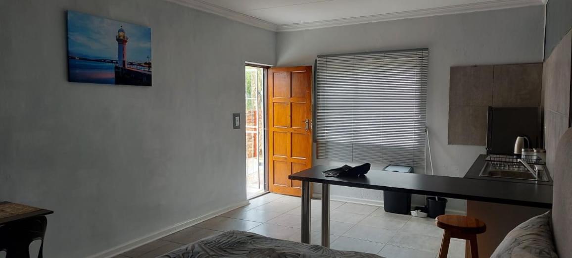 Tj Self-Catering Appartement Graaff-Reinet Buitenkant foto
