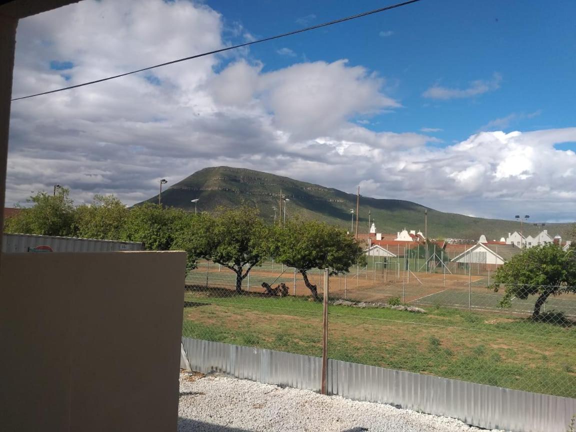 Tj Self-Catering Appartement Graaff-Reinet Kamer foto