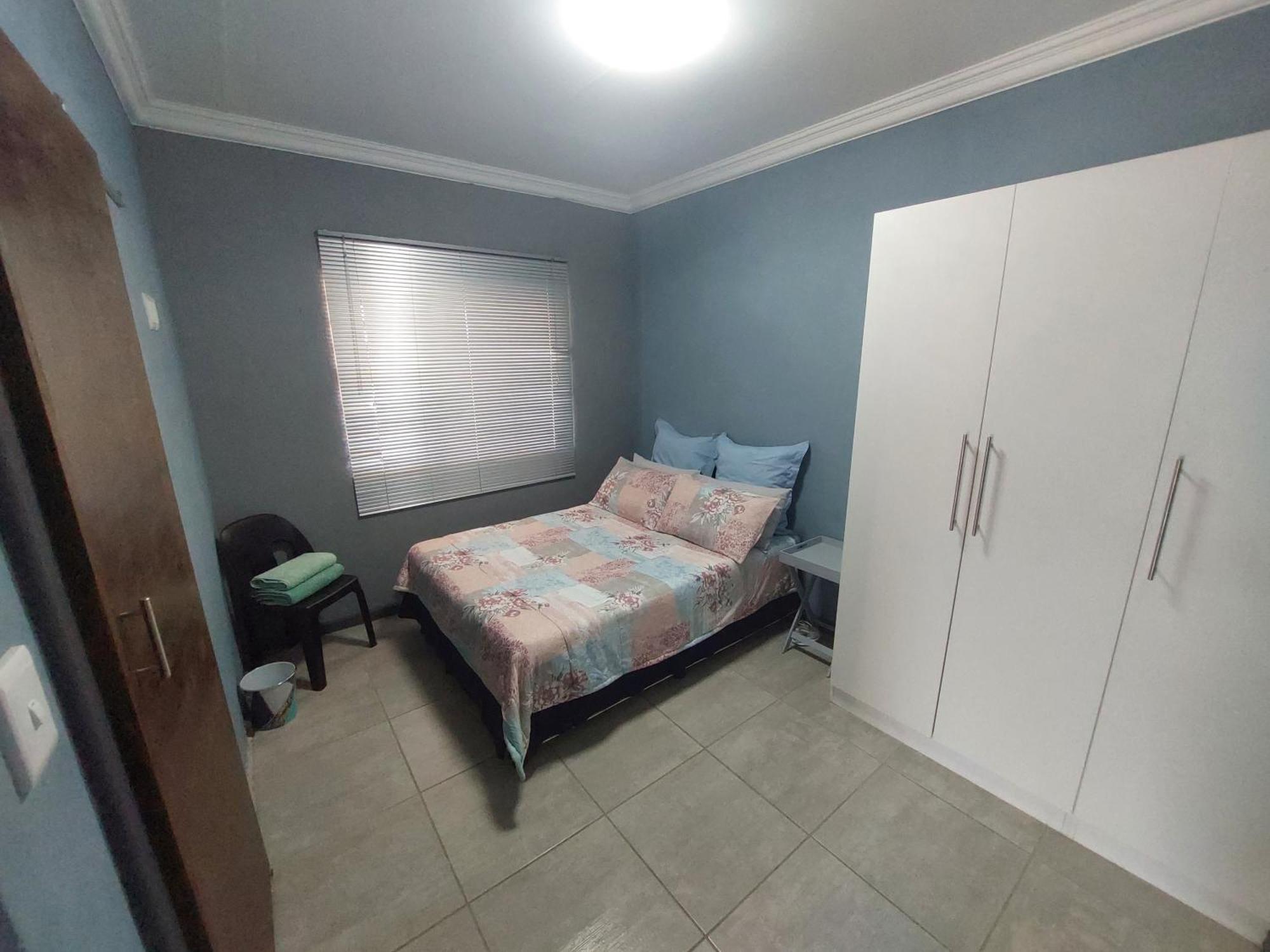 Tj Self-Catering Appartement Graaff-Reinet Kamer foto